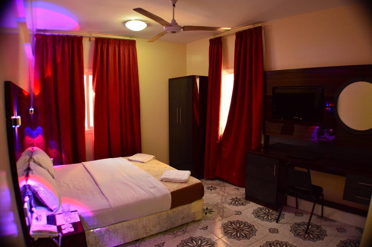 Tehran Hotel 迪拜 外观 照片