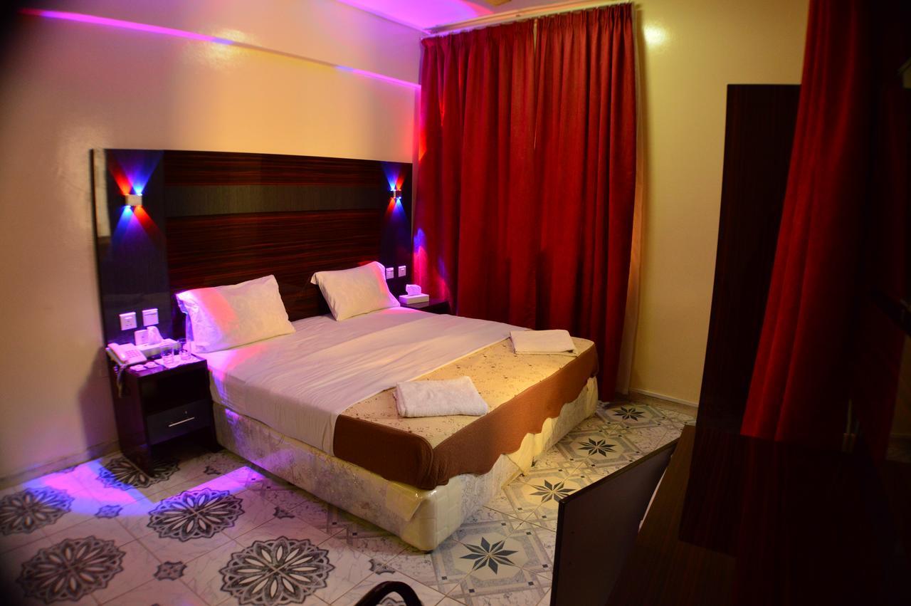 Tehran Hotel 迪拜 外观 照片