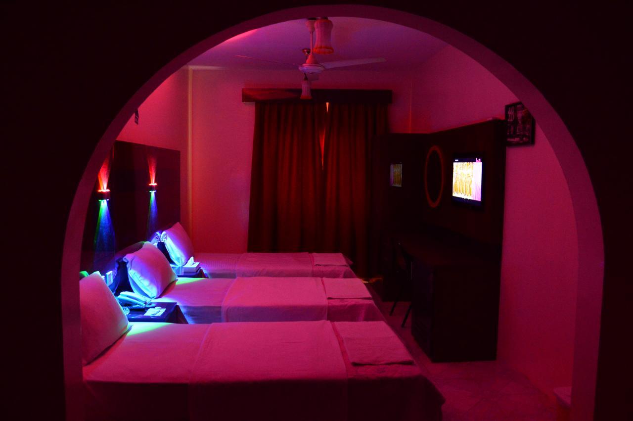 Tehran Hotel 迪拜 外观 照片